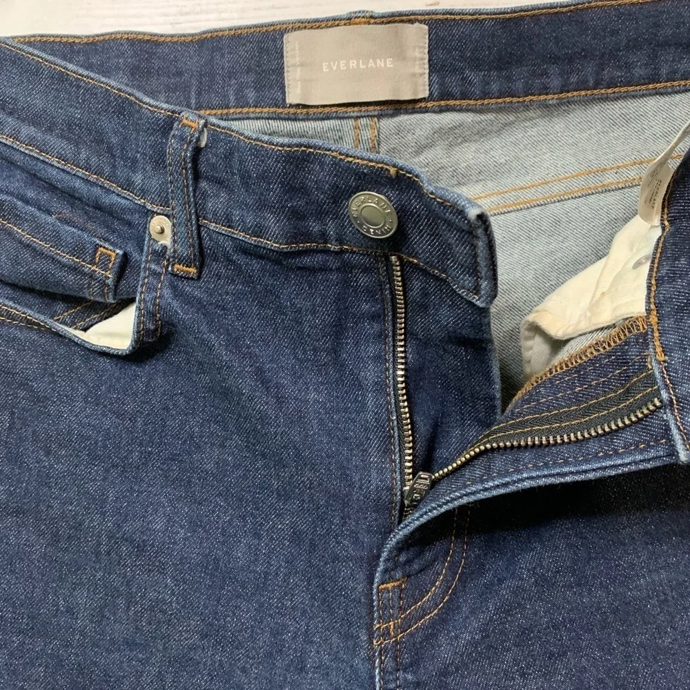 Everlane Mid-Rise Straight Jean​​​​ - Picture 7 of 8